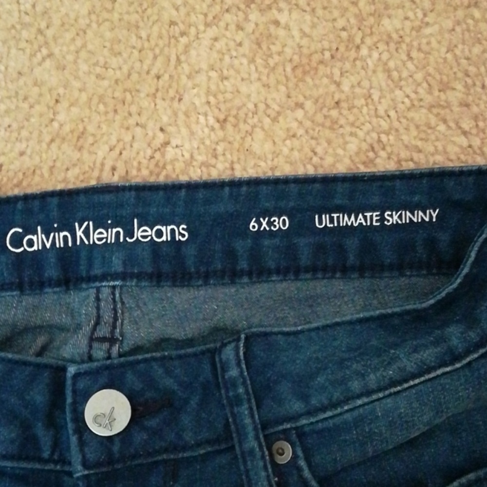 Jeans - Picture 2 of 3